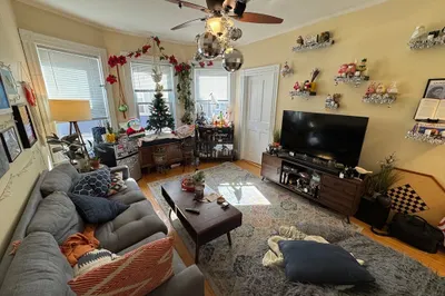 176 Elm St #2