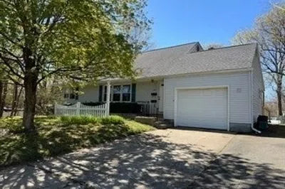 50 Camden St #1st Fl 1