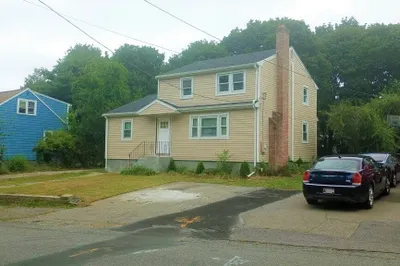 34 Oakland St