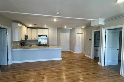 20 Locust St #302 1