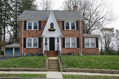 22 Longfellow Rd 1