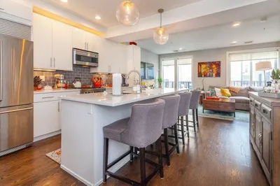 111 B St #3