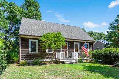 37 Hilltop Rd
