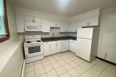 900 Lexington Street #B1 1