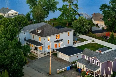 31 Bates St 1