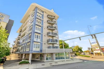 262 Monsignor Obrien Hwy #303 1