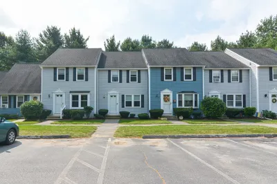 3 Spruce Tree Ln #9