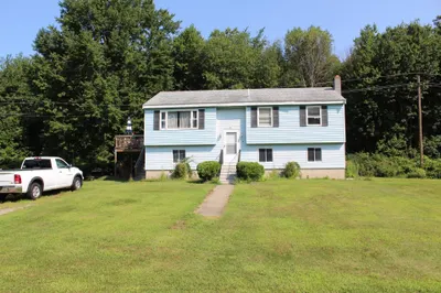 8 Howard George Ct 1