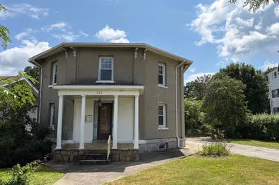 312 Plantation St 1