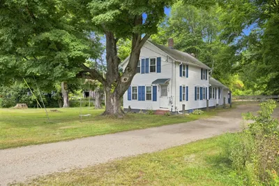 114 Old Amherst Rd 1