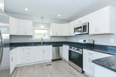 10 Rita Dr