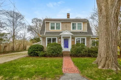 61 Oakwood Ave 1