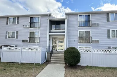 6 Village Rock Lane #16