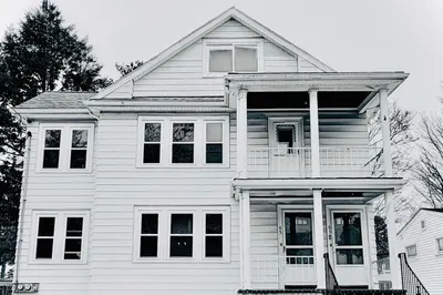63-65 Evans St #65 1