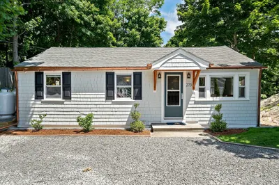 273 N Main St 1