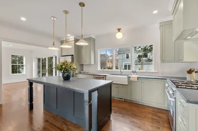 3 Lagrange St 1