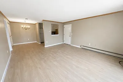 10 Williamsburg Ct #21
