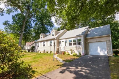 18 Bonnie Rd 1