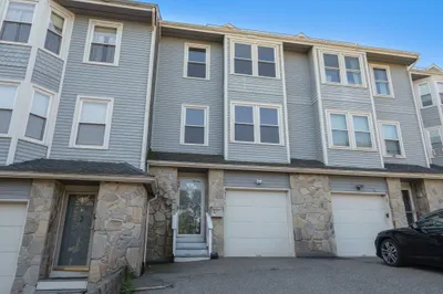48 Newton St #48 1