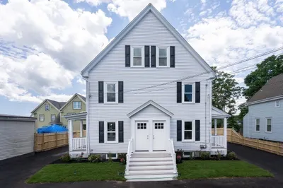 21-23 Caledonia Ave #21 1