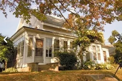 7 Pleasant Street 1