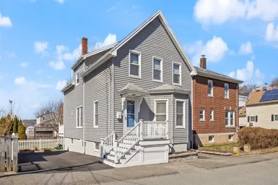 18 Hampden St 1