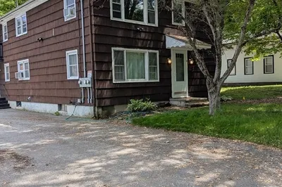 9 New Boston Rd