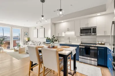 21 Soldiers Field Place #206 1
