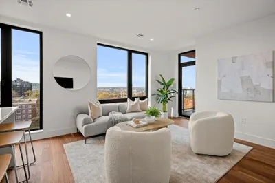 1515 Commonwealth Ave #506