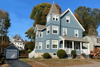 68 Laurel St 1