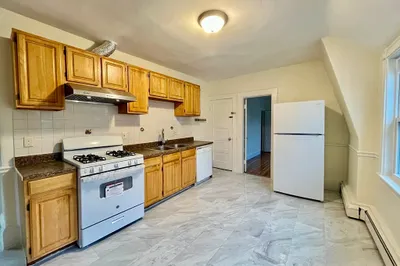 55 Scammell St #2