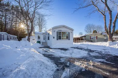 250 Mansfield Ave #11 1