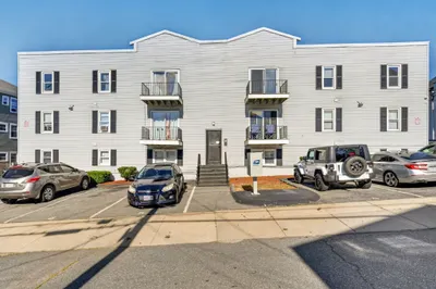 526 3rd St 1