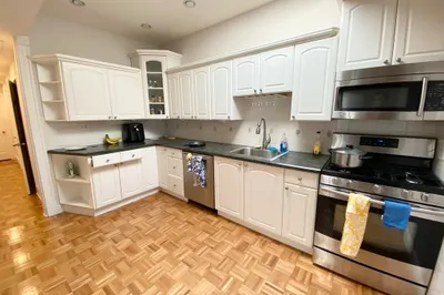 108 Buttonwood St #3