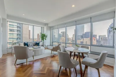 2 Avery St #27G