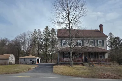 48 Waterville St 1
