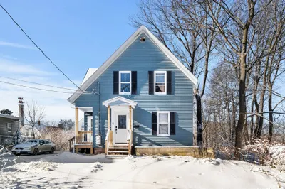 62 Taber Ave