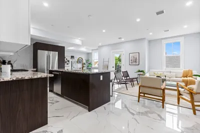32 Pearl St #5