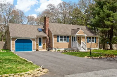 56 Brewster Rd