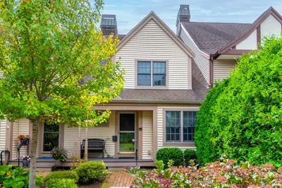 14 Village Green Cir #14 1