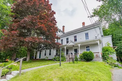 61 Highland St 1