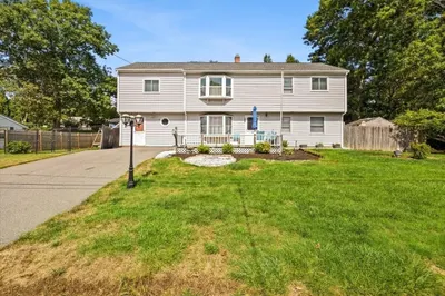 52 Twin Oaks Dr 1
