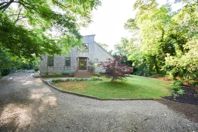 60 Harding Rd 1