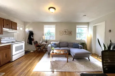 5 Cedar Sq #1