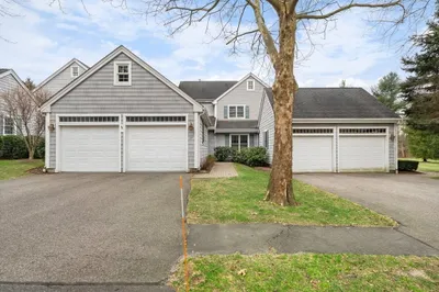 27 Juniper Ln #27