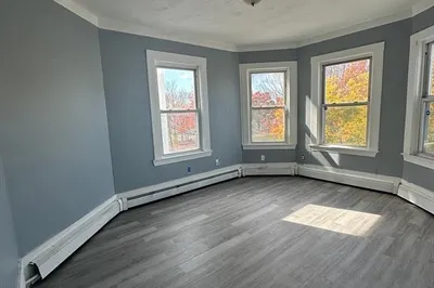 12 Danube St #3