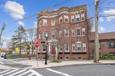 221 Shurtleff Street #6 1