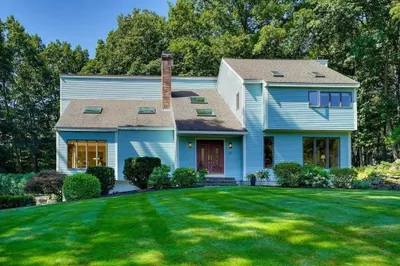27 Stetson Drive