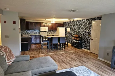 78 Saint Joseph St #9