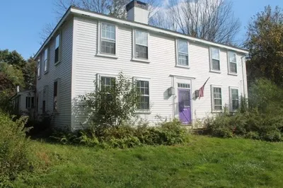 203 Main St 1
